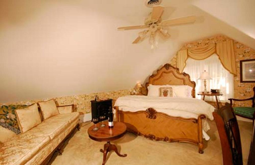 The Secret Garden Inn Kingston Cameră foto